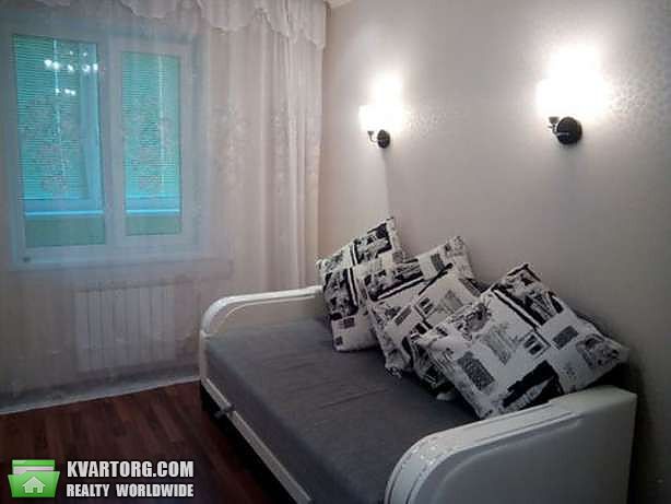 Rent out 2-room apartment. Киев,  Руденко — photo 3