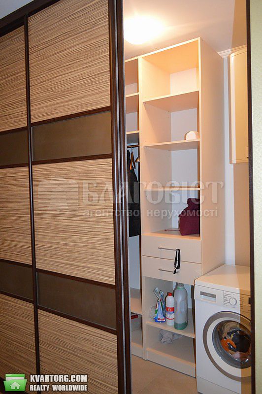 Rent out 4-room apartment. Киев,  Днепровская наб — photo 3