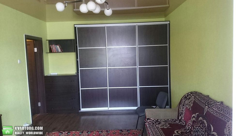 Rent out 2-room apartment. Киев,  Цветаевой — photo 1