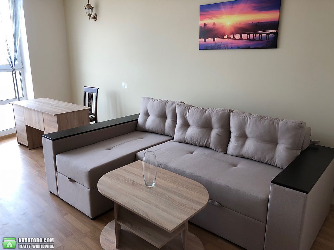 Rent out 2-room apartment. Киев, Казимира Малевича — photo 2