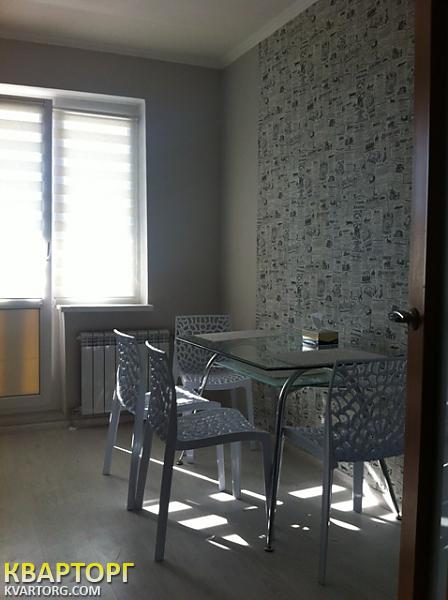 Rent out 1-room apartment. Киев,  Урловская — photo 4