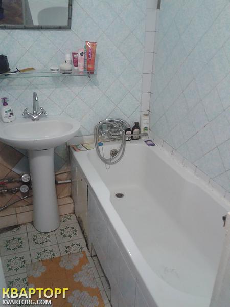 Rent out 2-room apartment. Киев, Госпитальная — photo 8