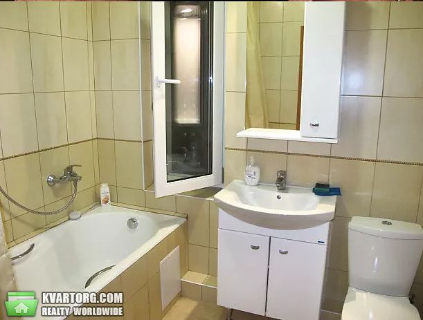 Rent out 2-room apartment. Киев,  Урловская — photo 6