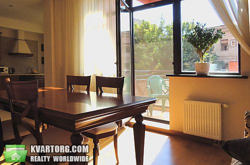 Sell 4-room apartment. Днепропетровск, Комсомольская — photo 1
