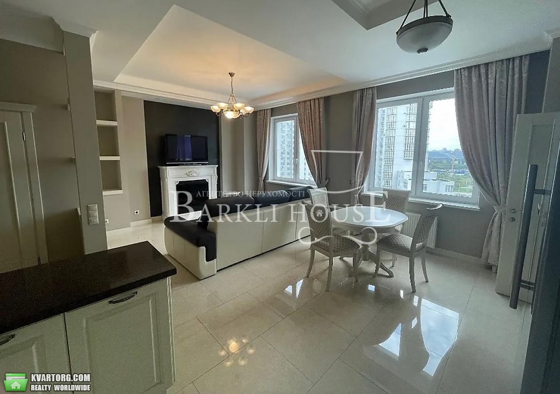Rent out 2-room apartment. Киев,  Оболонская наб — photo 1