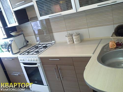Sell 2-room apartment. Киев, Искровская — photo 1