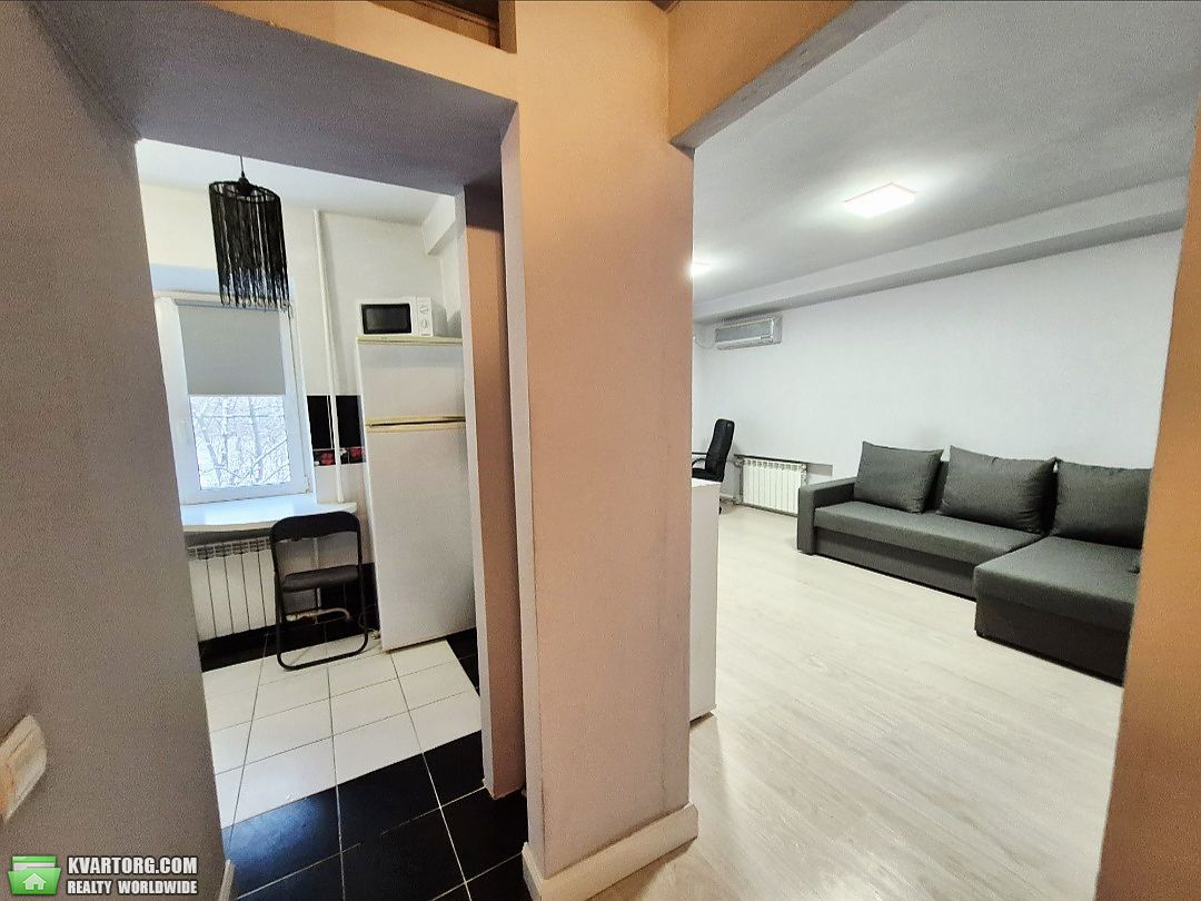 Rent out 1-room apartment. Киев, Русанівська набережна — photo 6