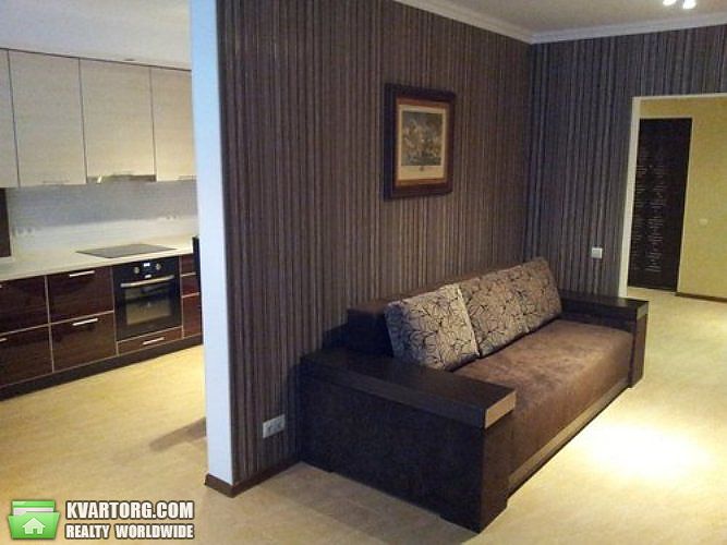 Rent out 2-room apartment. Киев,  Ямская — photo 4
