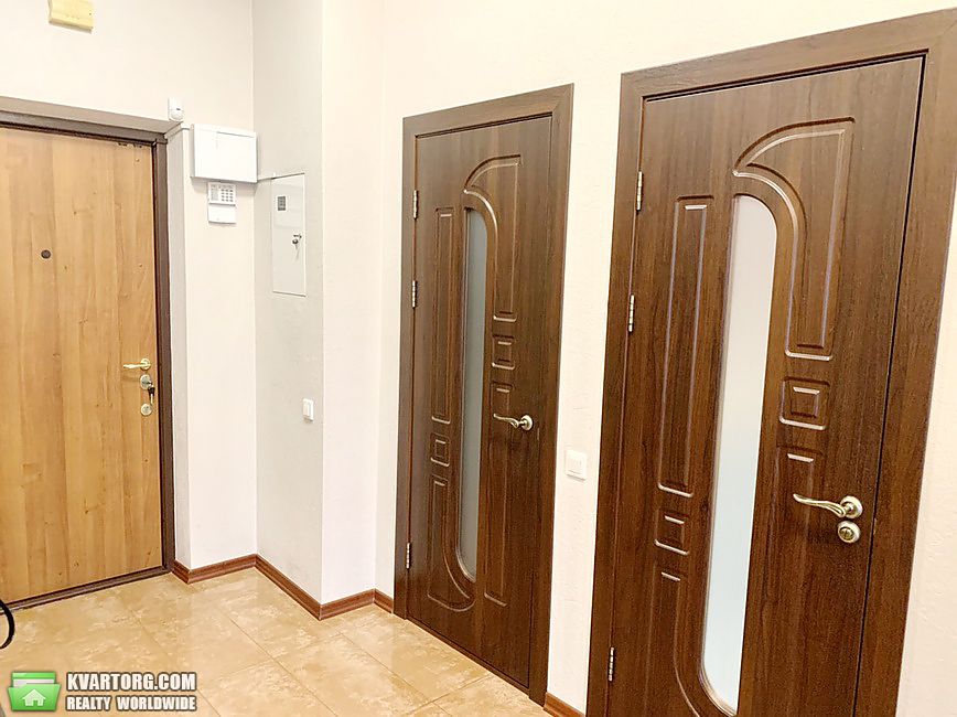 Rent out 2-room apartment. Киев,  Старонаводницкая — photo 7
