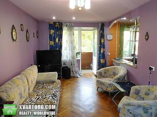 Sell 2-room apartment. Киев,  Российская — photo 1