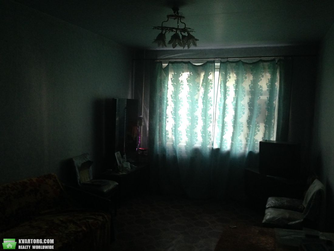 Sell 2-room apartment. Днепропетровск, площадь Дзержинского — photo 2
