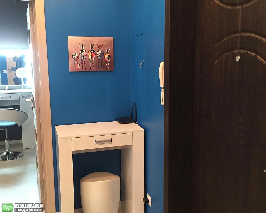 Rent out 2-room apartment. Киев,  Вышгородская — photo 10
