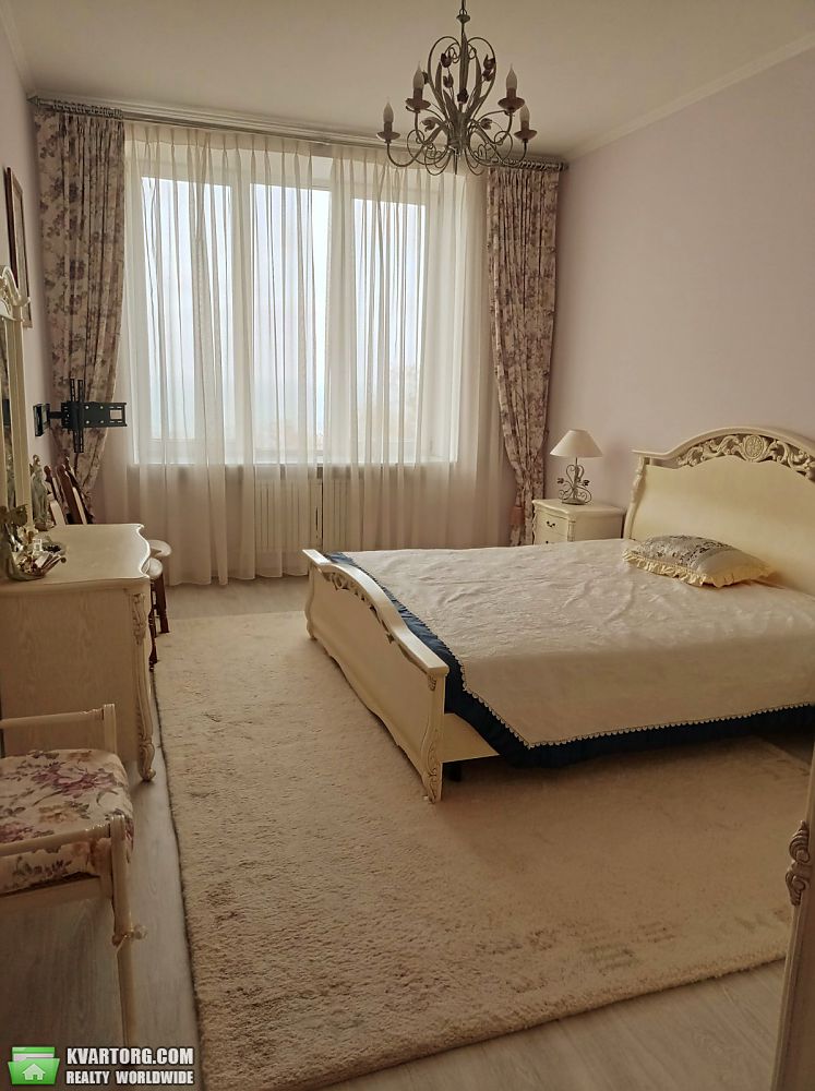 Sell 2-room apartment. Одесса, Французский бульвар — photo 1
