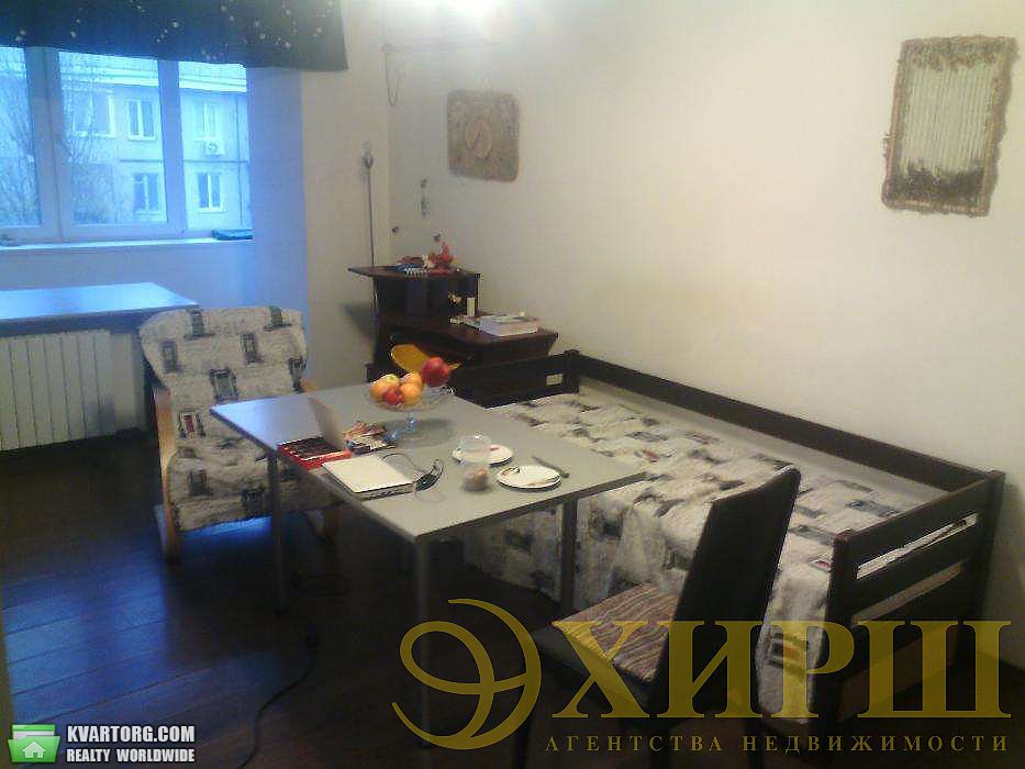 Rent out 2-room apartment. Киев,  Голосеевский пр — photo 1