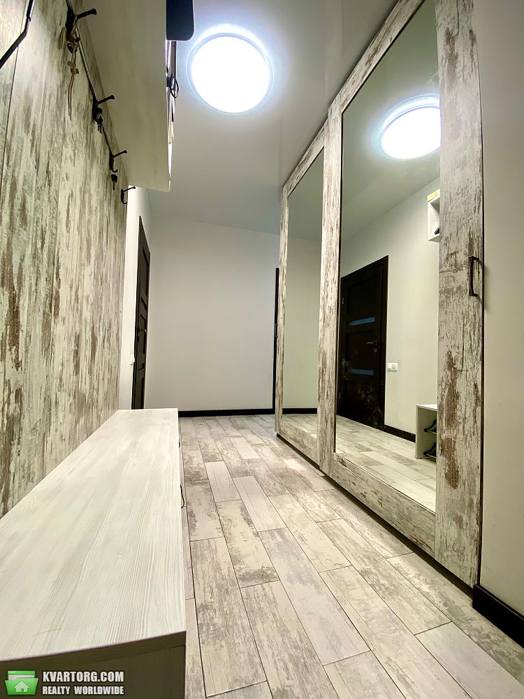 Sell 2-room apartment. Киев,  Заречная — photo 1