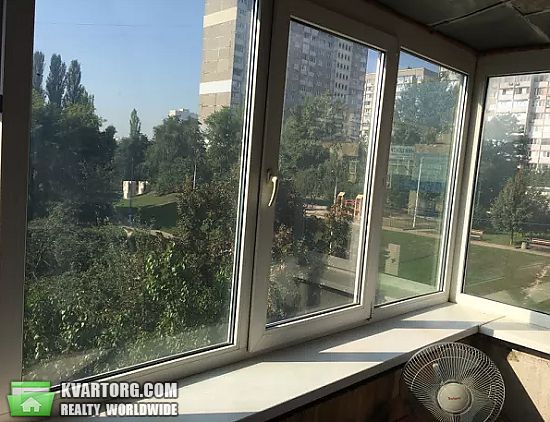 Sell 3-room apartment. Киев,  Новомостицкая — photo 6