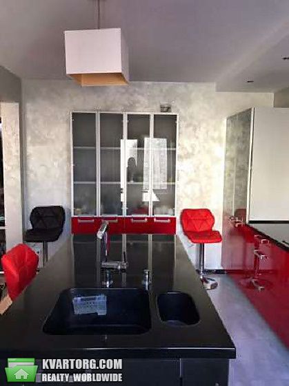 Sell 3-room apartment. Киев,  Урловская — photo 1