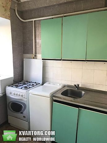 Rent out 1-room apartment. Киев,  Жилянская — photo 4