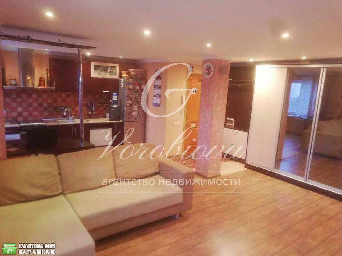 Sell 3-room apartment. Киев,  Симиренко — photo 1