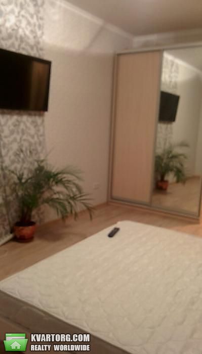 Rent out 2-room apartment. Киев,  Драгоманова — photo 3