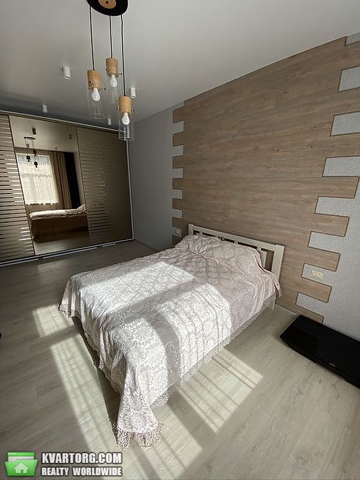 Rent out 1-room apartment. Киев,  Глубочицкая — photo 1