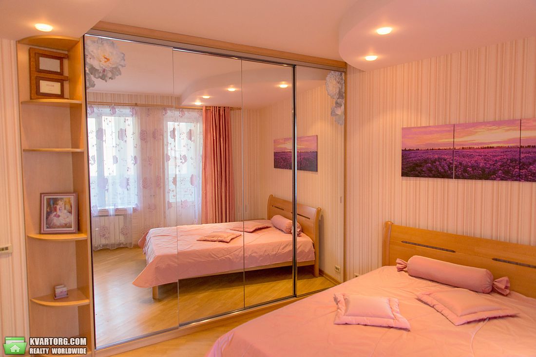 Rent out 3-room apartment. Киев,  Златоустовская — photo 2