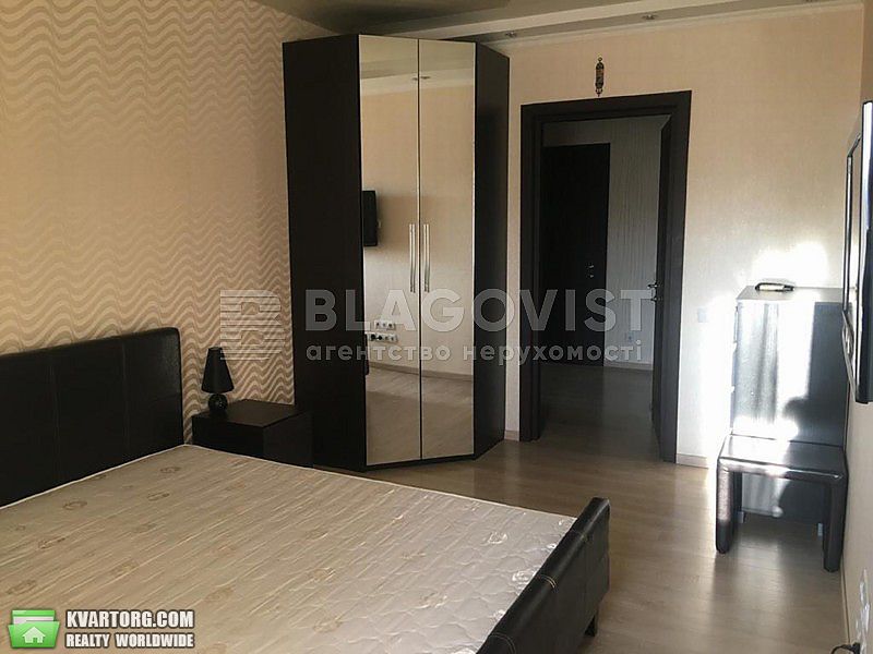 Rent out 2-room apartment. Киев,  Большая Китаевская — photo 3