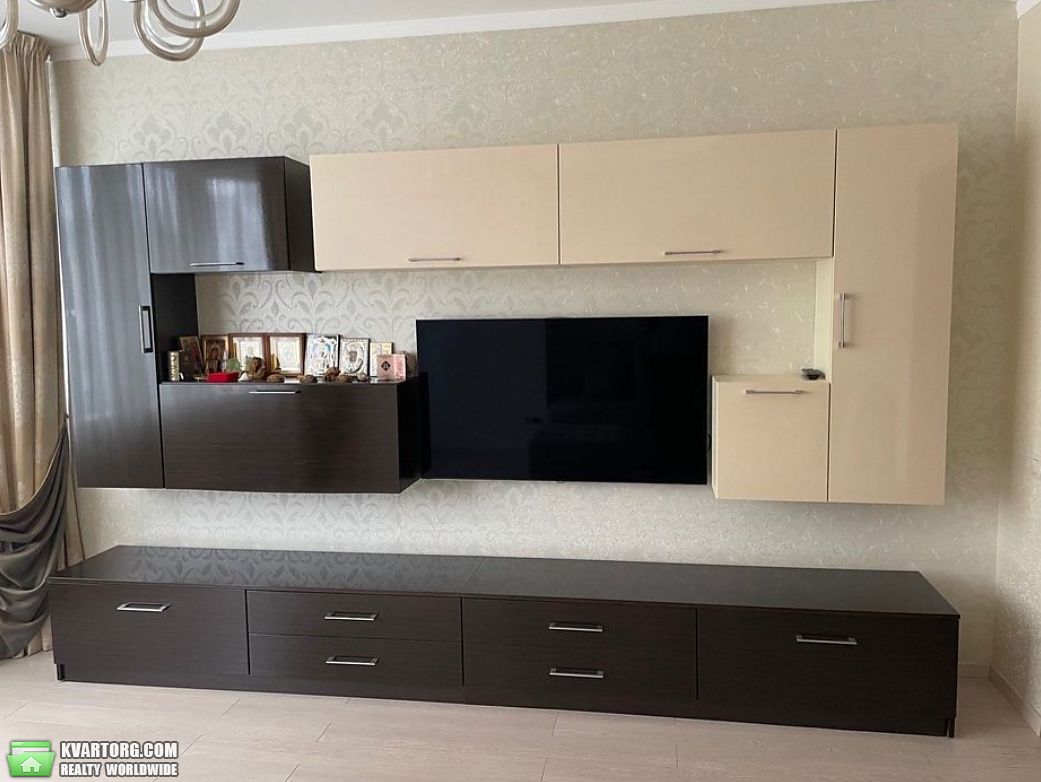 Rent out 2-room apartment. Киев, градинская — photo 9