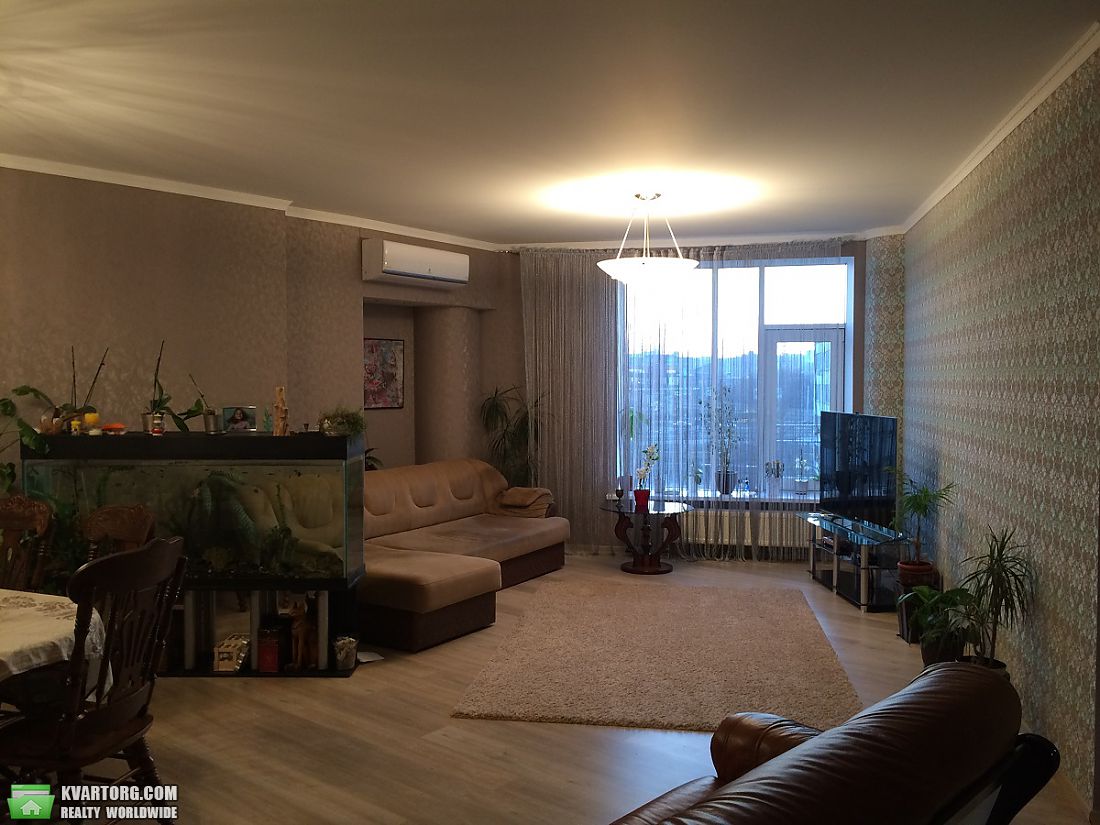 Sell 3-room apartment. Киев, Оболонская набережная — photo 4