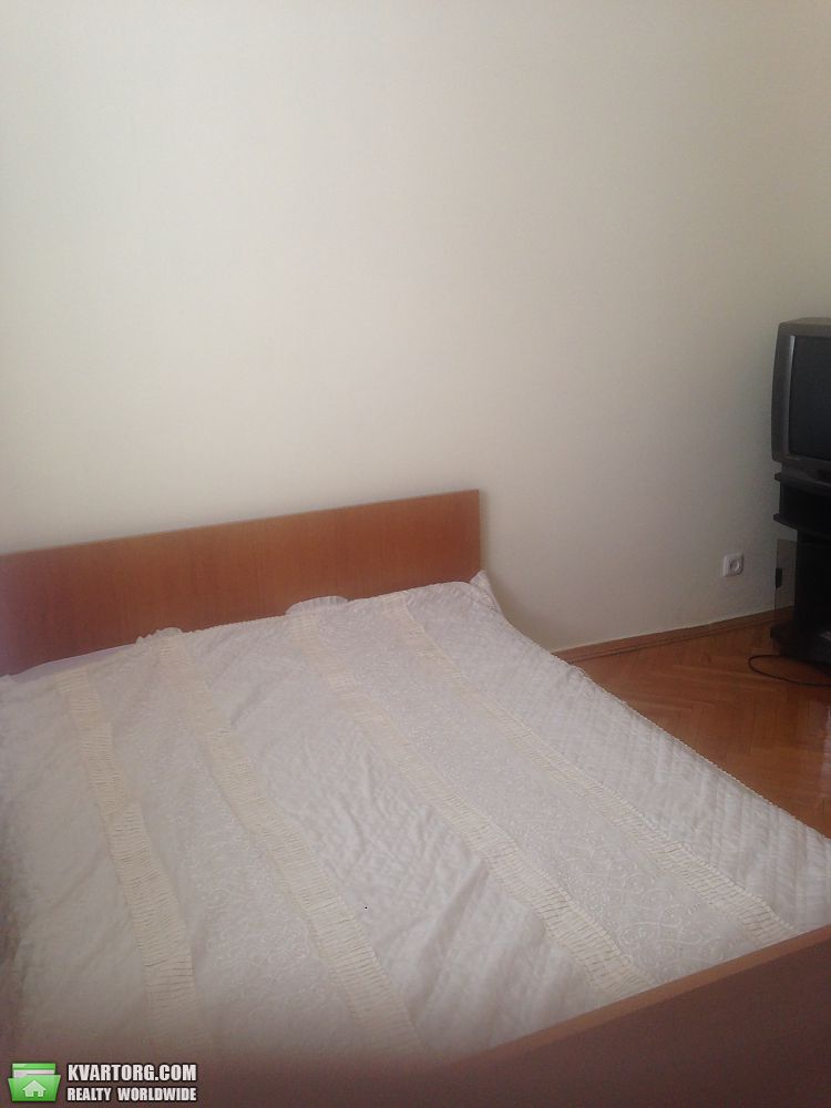 Rent out 3-room apartment. Киев,  Оболонская — photo 6