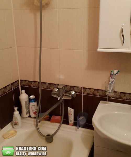 Rent out 3-room apartment. Киев, Героев Днепра — photo 3