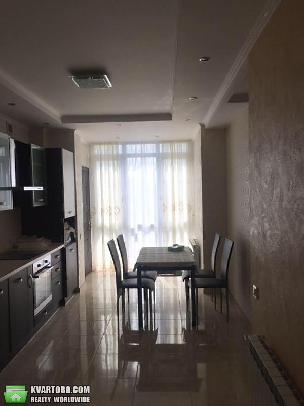 Rent out 2-room apartment. Киев,  Лебедева-Кумача — photo 4
