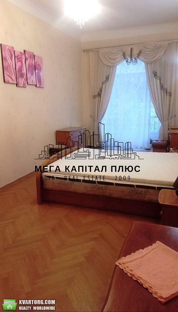 Rent out 2-room apartment. Киев,  Хрещатик — photo 2
