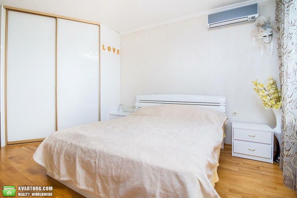 Sell 3-room apartment. Киев,  Лайоша Гавро — photo 4
