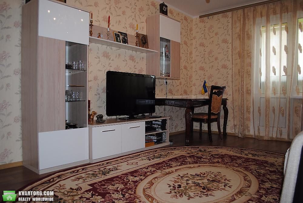 Sell 2-room apartment. Киев,  Милославская — photo 1