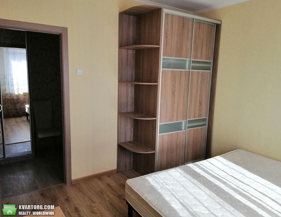 Rent out 2-room apartment. Киев,  Героев Днепра — photo 6