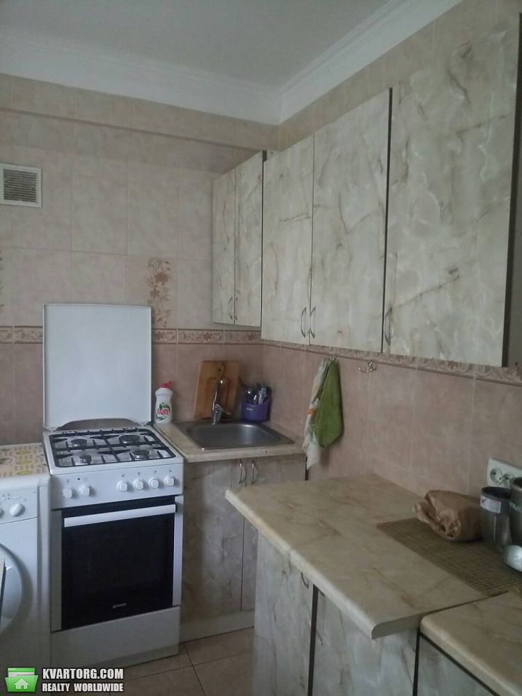 Rent out 2-room apartment. Киев,  Ромена Роллана бул — photo 4