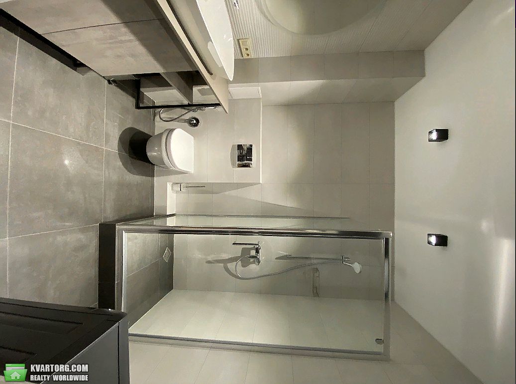 Rent out 2-room apartment. Киев, Черновола — photo 2