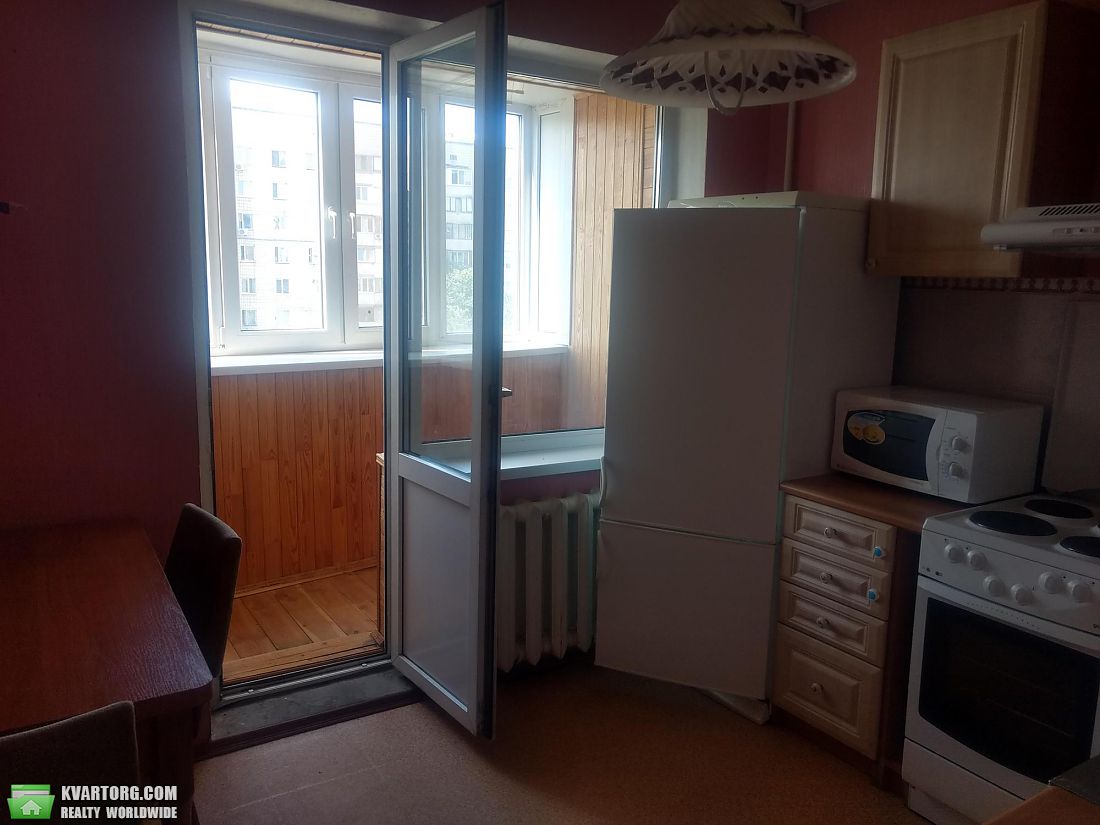 Sell 3-room apartment. Киев,  Ватутина пр — photo 2