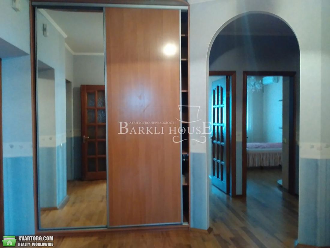 Rent out 3-room apartment. Киев,  Туровская — photo 10