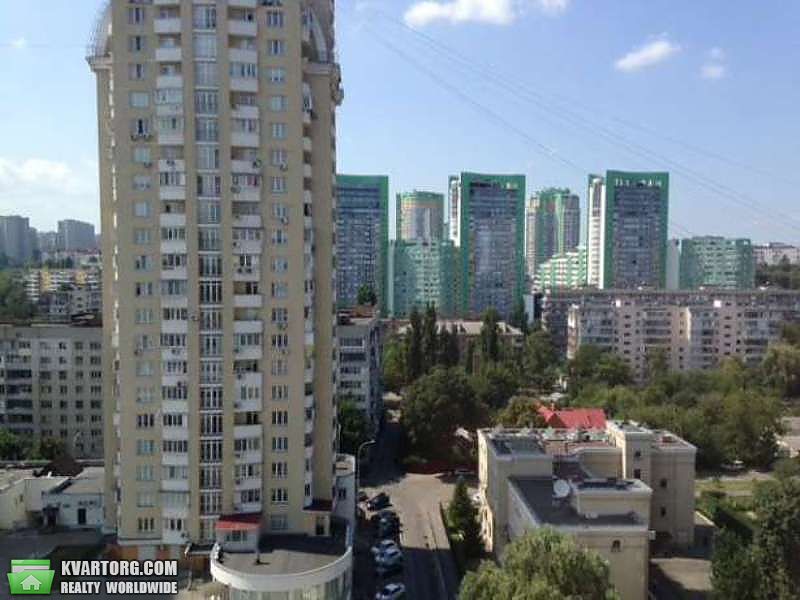 Sell 4-room apartment. Киев,  Макеевская — photo 1
