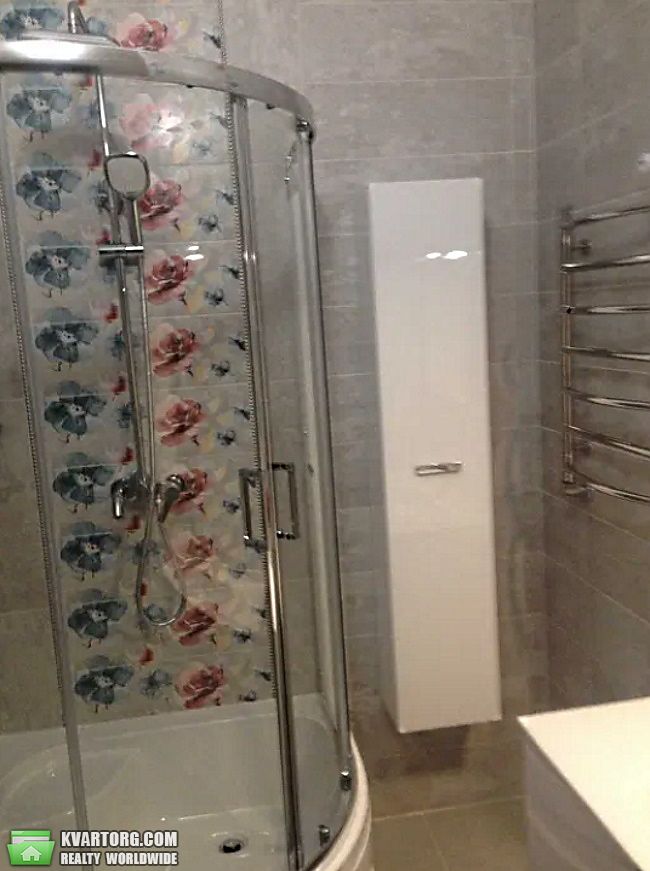 Rent out 2-room apartment. Киев, Дубініна — photo 2