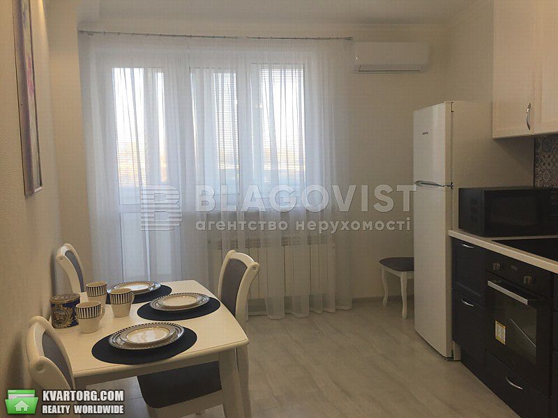 Rent out 1-room apartment. Киев,  Героев Сталинграда пр — photo 6