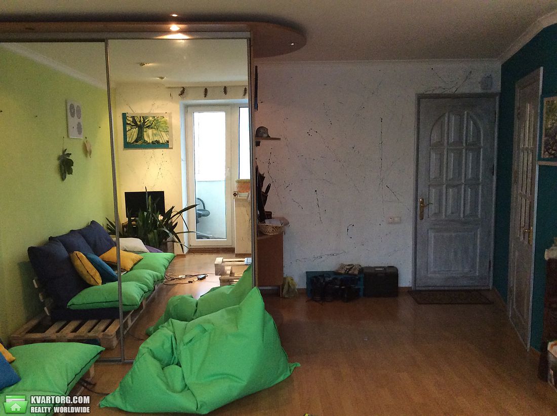Rent out 2-room apartment. Киев,  Сечевых Стрельцов — photo 2