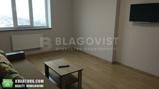 Rent out 3-room apartment. Киев,  Теремковская — photo 5