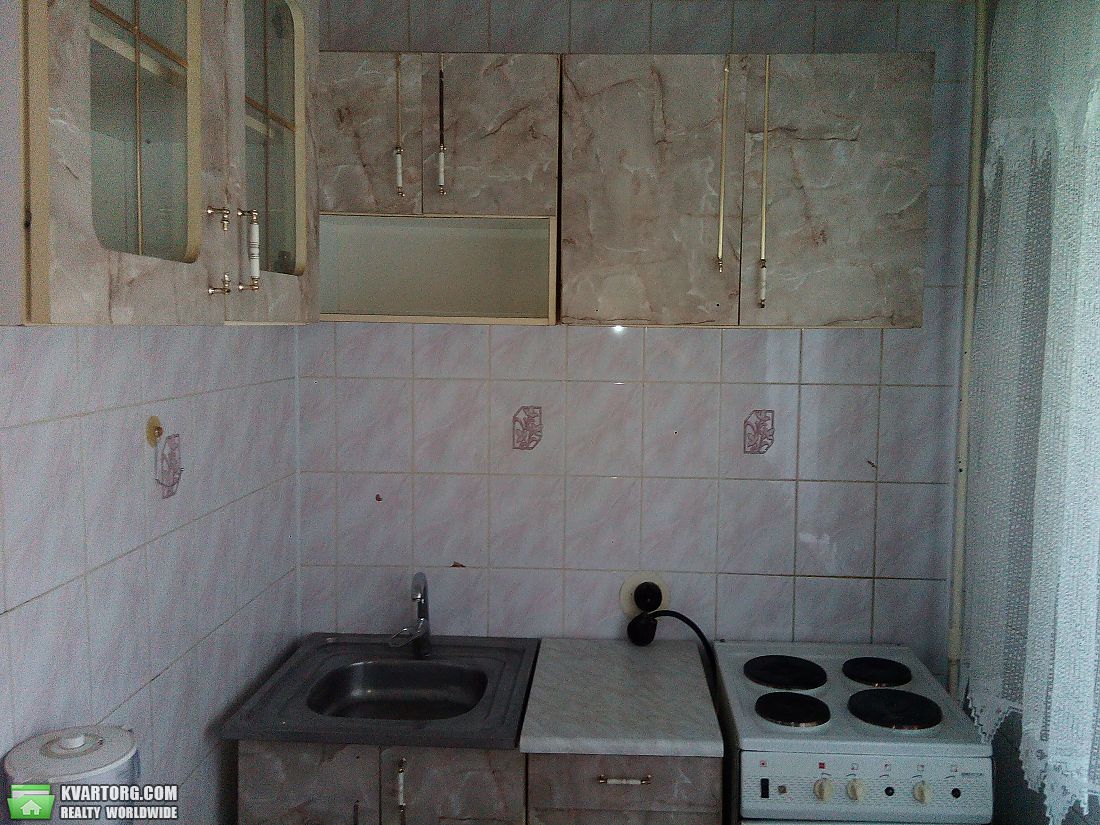 Sell 1-room apartment. Киев,  Нежинская — photo 1