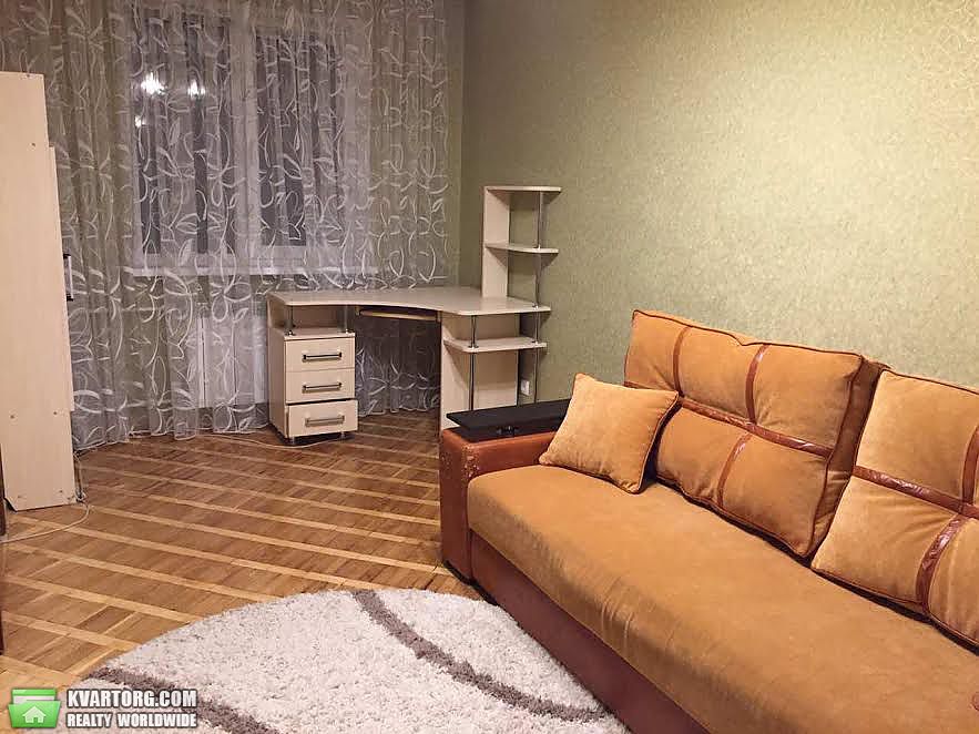Rent out 2-room apartment. Киев,  Донца — photo 4