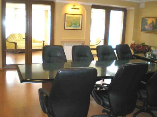 Sell office. Киевская обл., Чабаны — photo 1