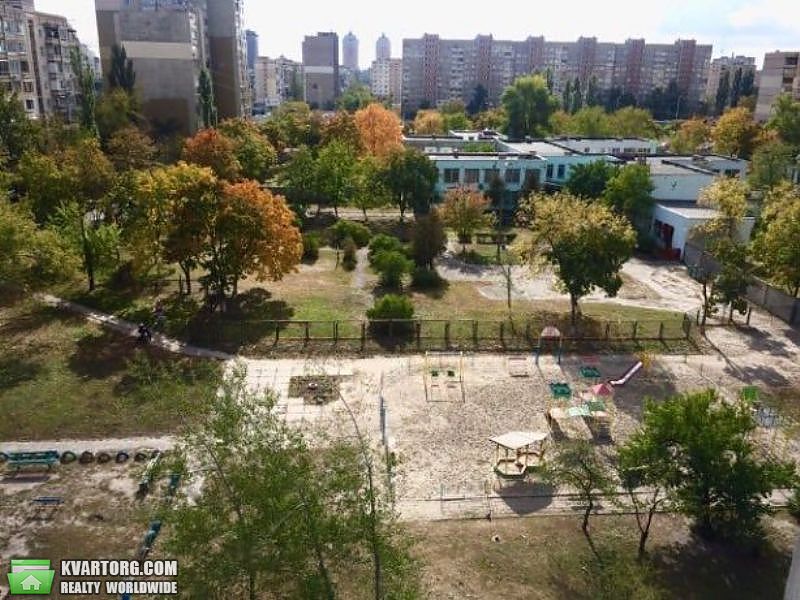 Sell 3-room apartment. Киев,  Озерная — photo 1