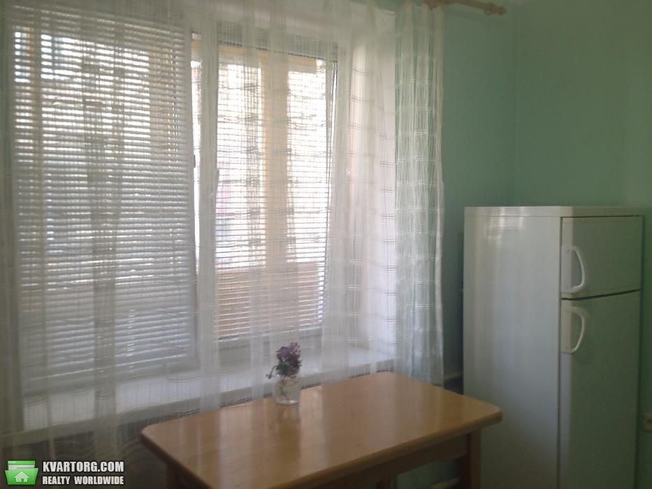 Rent out 1-room apartment. Киев,  Черновола — photo 1